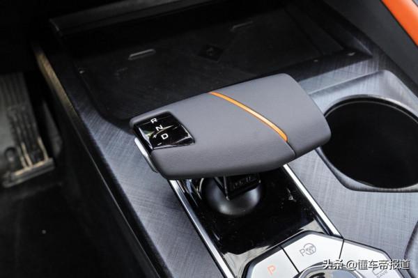 新車 &vert; 年輕人運動家轎！長安UNI-V開啟預訂，先享預訂價13&period;49萬元