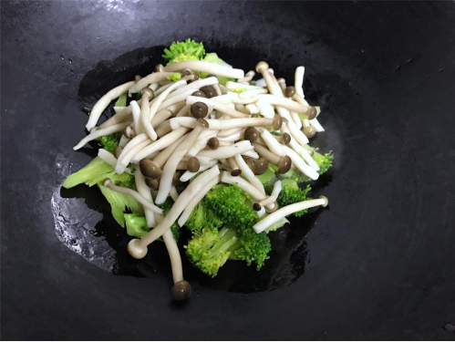 比肉更鮮美，製作方法超簡單，是減肥人的首選