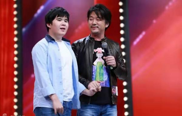 隱退10年陪你長大:黑豹主唱秦勇與傻兒子大珍珠的動人父子情 隱退10年陪你長大:黑豹主唱秦勇與傻兒子大珍珠的動人父子情