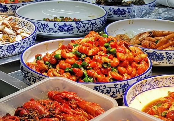 國內值得推薦的4條美食街,連本地人都愛去,你逛過幾條? 國內值得推薦的4條美食街,連本地人都愛去,你逛過幾條?