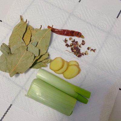 #我心中的冬日限定#宴客菜 下酒菜 紅燒雞爪/滷雞爪 #我心中的冬日限定#宴客菜 下酒菜 紅燒雞爪/滷雞爪