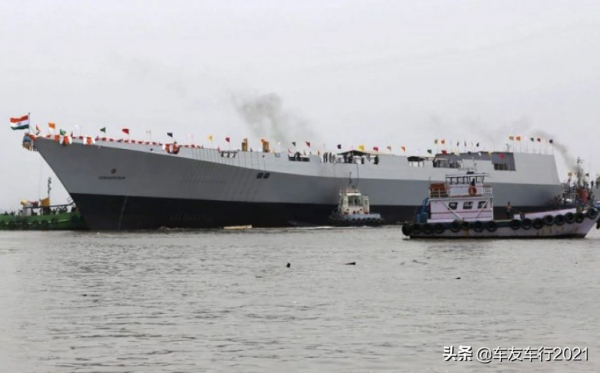 印度洋揚帆，印度海軍自制大型水面艦艇開山之作，德里級驅逐艦