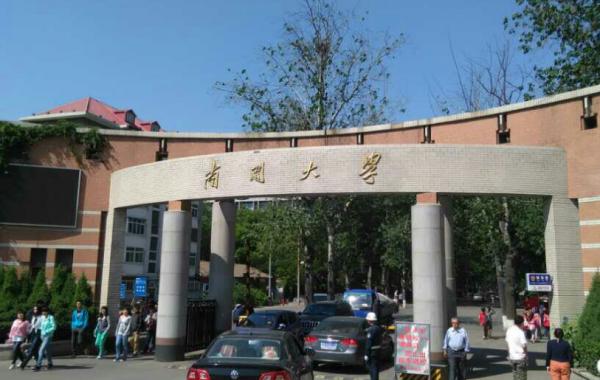 97歲高齡的葉嘉瑩：我一生遭遇的挫折，都是用李商隱的詩化解的