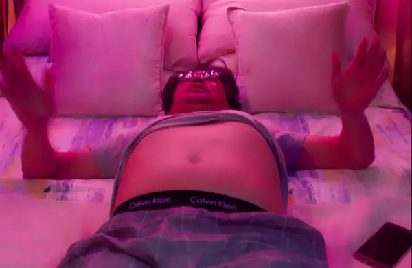 發腮禿頭、酒糟鼻、大肚腩，還有塑膠僵臉，中年男星的辣眼震撼