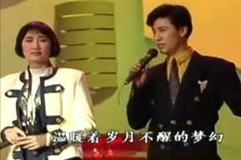 提攜章子怡，連登14次春晚，“初代男神”解曉東如今過得怎麼樣？