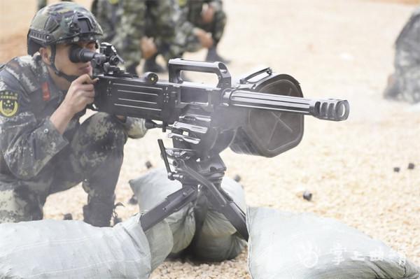 戰鬥值飆升!武警曲靖支隊展開重火器實彈射擊訓練 戰鬥值飆升!武警曲靖支隊展開重火器實彈射擊訓練