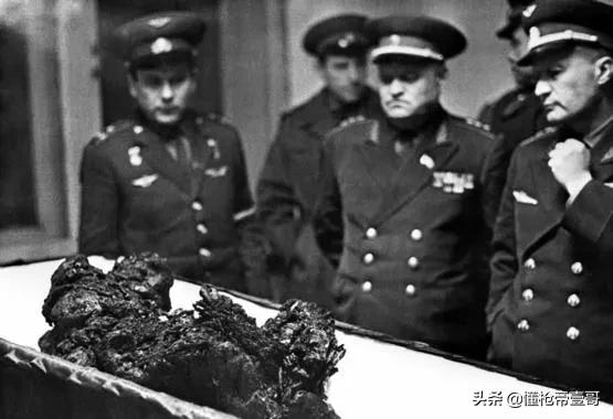 現實版地心引力，203處故障的飛船直落地球，全身只剩一塊腿骨