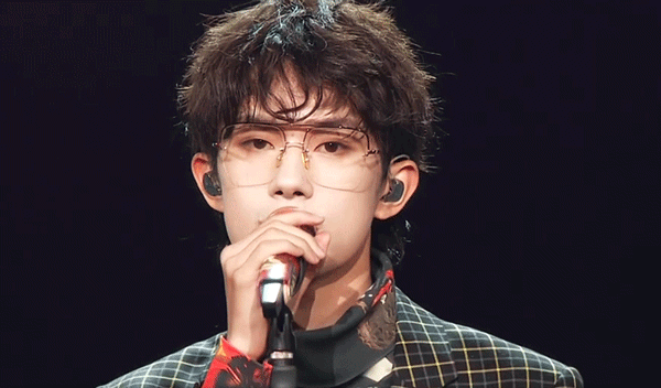 男明星眼鏡殺，有的斯文，有的書生，有的雅痞，你中意誰？