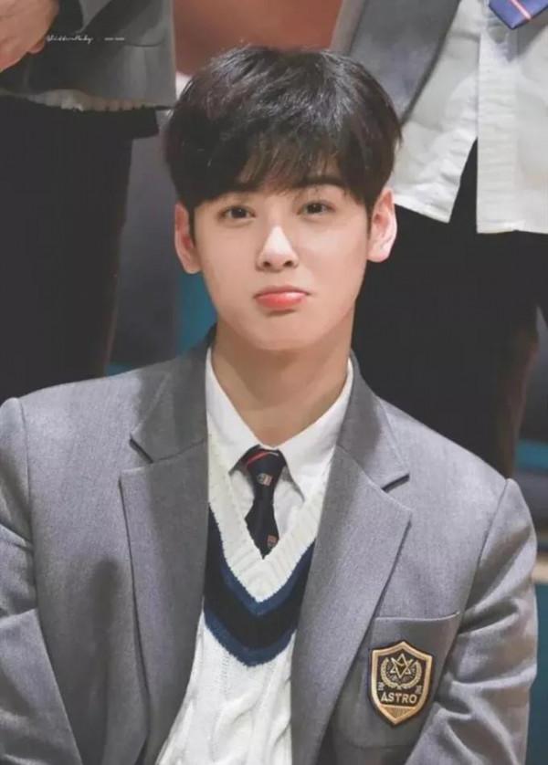 無法直視！變成“發麵饅頭”後關曉彤認不出、臉蛋天才變油膩大叔