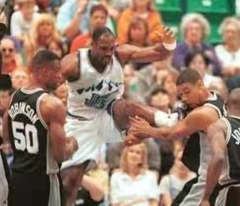 99年馬龍奪得MVP是實力還是黑幕?鄧肯戰績表現均佔優,都怪聯盟 99年馬龍奪得MVP是實力還是黑幕?鄧肯戰績表現均佔優,都怪聯盟