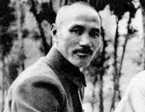 2010年一老人臨終前:我暴露了?護士不解,4天后她被葬於八寶山 2010年一老人臨終前:我暴露了?護士不解,4天后她被葬於八寶山