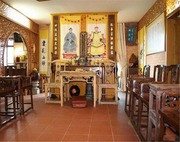 自稱多爾袞十世孫的州迪，為保血統純正不娶漢女，向國家索要故宮