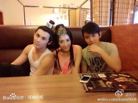 任嘉倫早年和闞清子及老婆聶歡合作的神劇，真的很好看