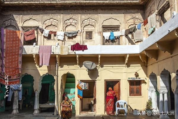 「印度」拉賈斯坦邦的商賈豪宅——哈維利,彩繪和雕刻精彩紛呈 「印度」拉賈斯坦邦的商賈豪宅——哈維利,彩繪和雕刻精彩紛呈