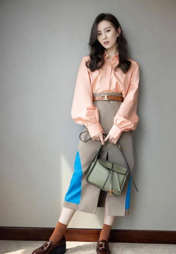 國慶節遊玩造型換不停!儘早掌握潮流風格,7天穿搭照樣不重樣 國慶節遊玩造型換不停!儘早掌握潮流風格,7天穿搭照樣不重樣