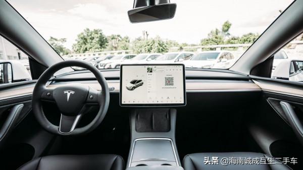 別說不告訴你？真香警告再度來襲！手慢要拍大腿「特斯拉Model Y 」