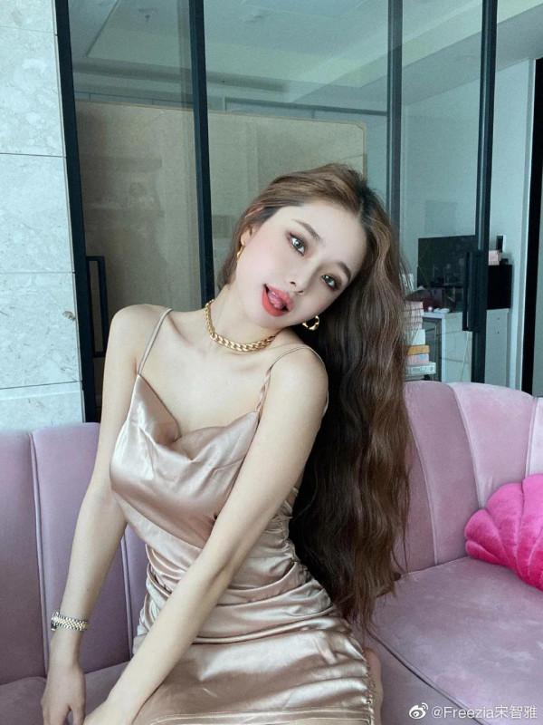 顏值即正義宋智雅