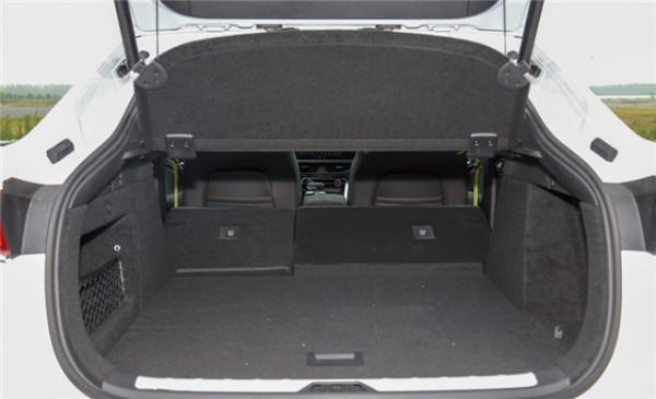 星越S顏值很高,配置豐富,2.0T動力充沛,底盤比本田CR-V有質感 星越S顏值很高,配置豐富,2.0T動力充沛,底盤比本田CR-V有質感