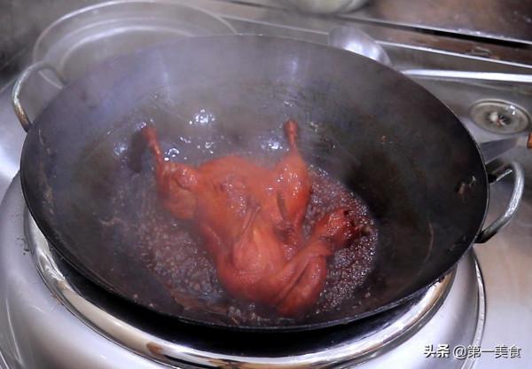 學會這道醬香鴨，再也不用買烤鴨了，鮮香回甜，色澤紅潤，太香了