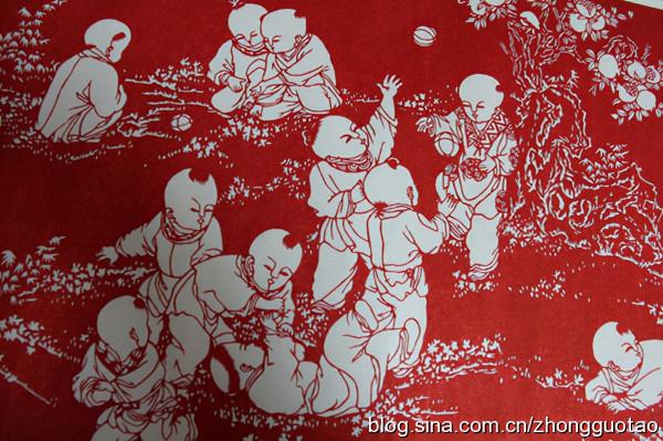 百子圖剪紙，生動傳神，多福多壽，讓人看了讚不絕口
