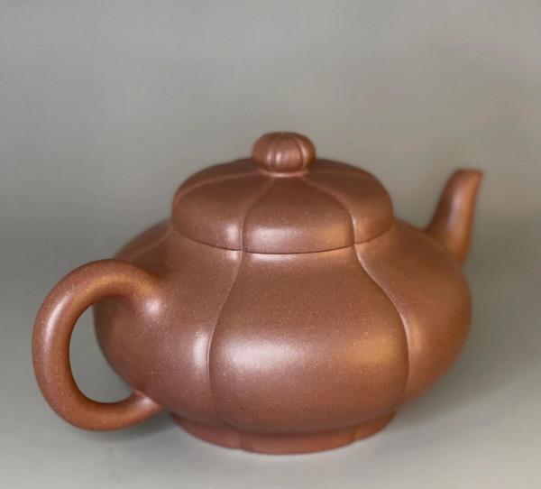 現在光怪陸離的紫砂泥名稱其實都是一種噱頭