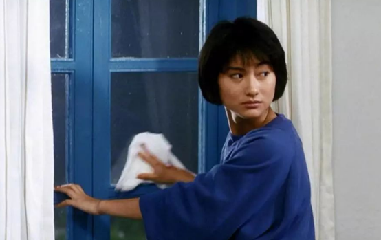 當過舞女做過乞丐,曾抑鬱自殺的惠英紅,為何被章子怡稱為";神";? 當過舞女做過乞丐,曾抑鬱自殺的惠英紅,為何被章子怡稱為";神";?