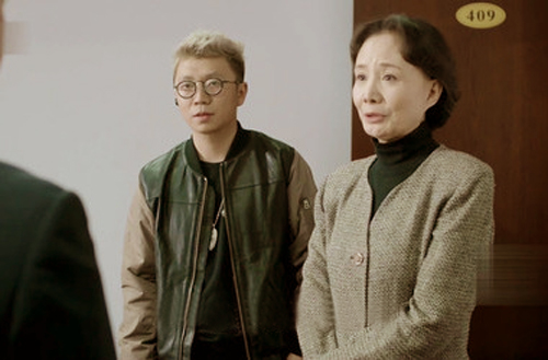 80年代美女影星高英,從紅極一時到迴歸平淡,她這樣的選擇對嗎? 80年代美女影星高英,從紅極一時到迴歸平淡,她這樣的選擇對嗎?