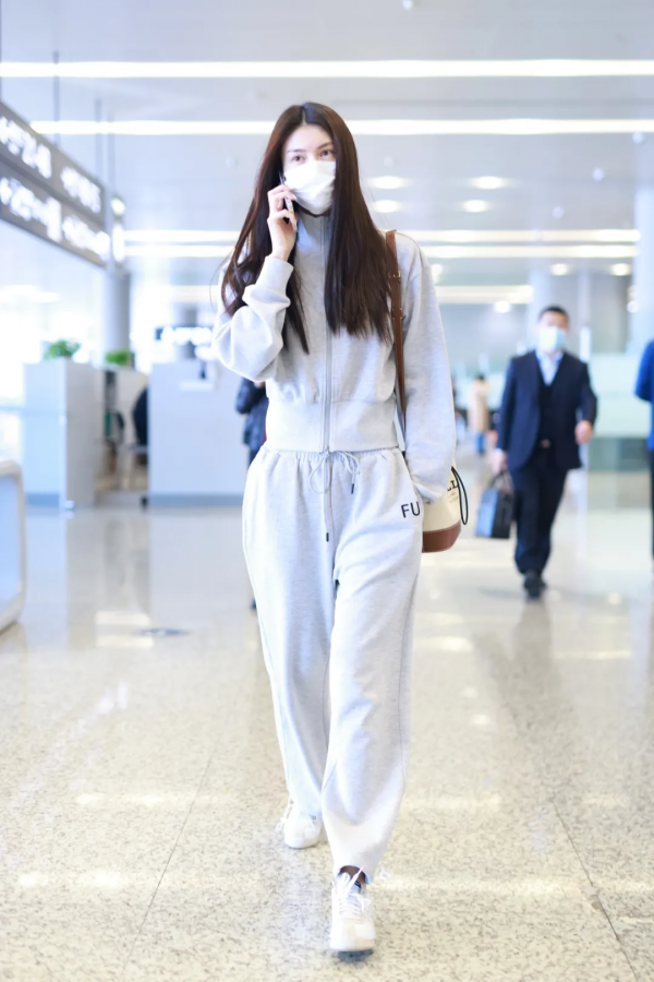 全世界《魷魚遊戲》的粉絲,靠衣服相認了 全世界《魷魚遊戲》的粉絲,靠衣服相認了