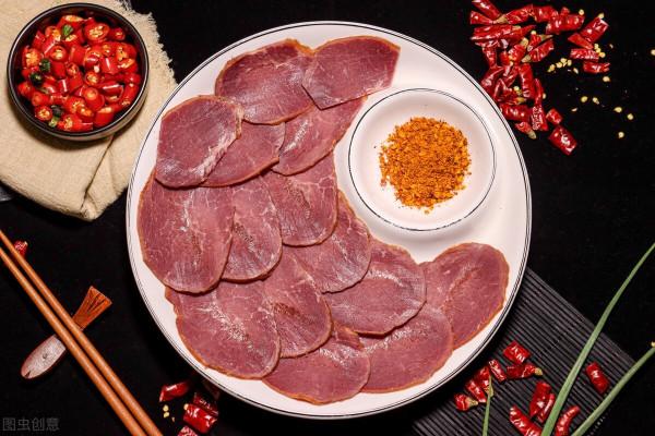 這樣做滷牛肉色澤紅潤,肉香四溢,中秋家宴直接空盤 這樣做滷牛肉色澤紅潤,肉香四溢,中秋家宴直接空盤