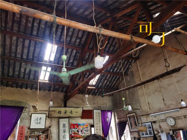 湖州荻港村的施家餛飩5元一碗,乾隆愛吃的鱔糊面,30元一碗 湖州荻港村的施家餛飩5元一碗,乾隆愛吃的鱔糊面,30元一碗