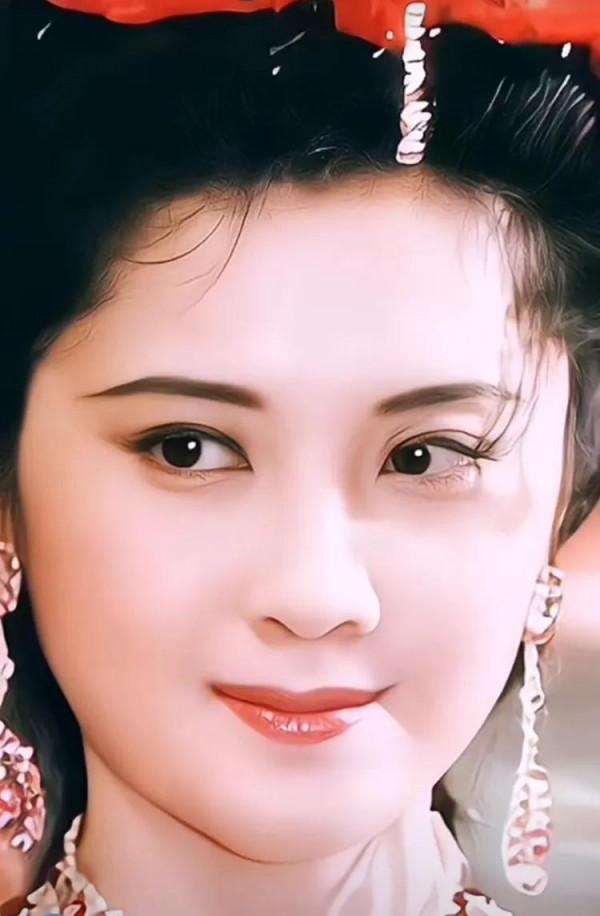 朱琳，最美的女兒國國王表情圖集