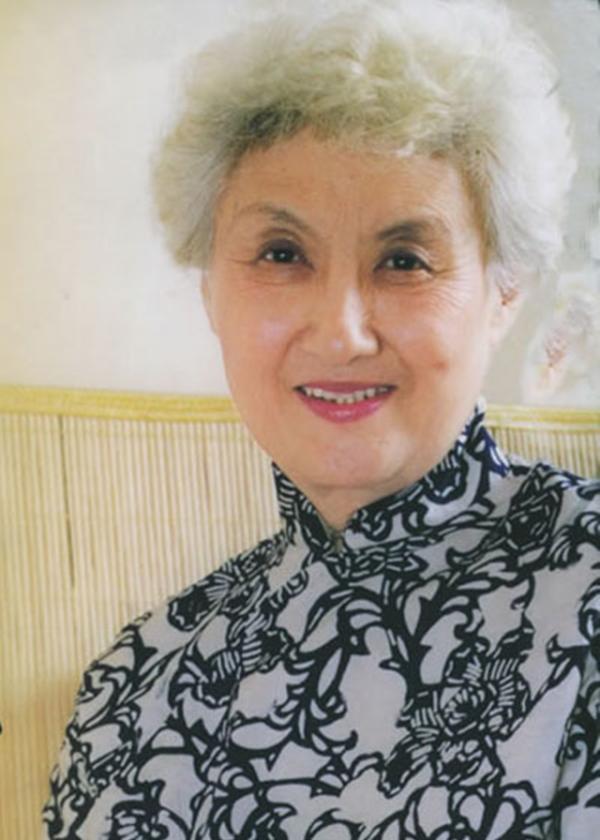 黃宗英新婚18天喪夫,一生四段婚姻,曾和趙丹因戲生情相戀33年 黃宗英新婚18天喪夫,一生四段婚姻,曾和趙丹因戲生情相戀33年