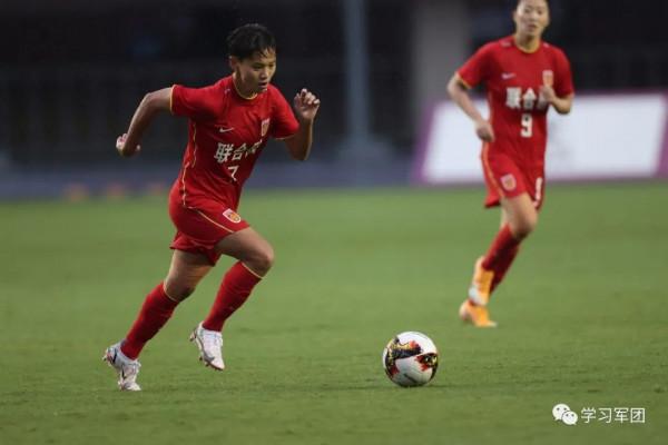 女足聯合隊2比1逆轉江蘇 王霜傳射助晉級四強