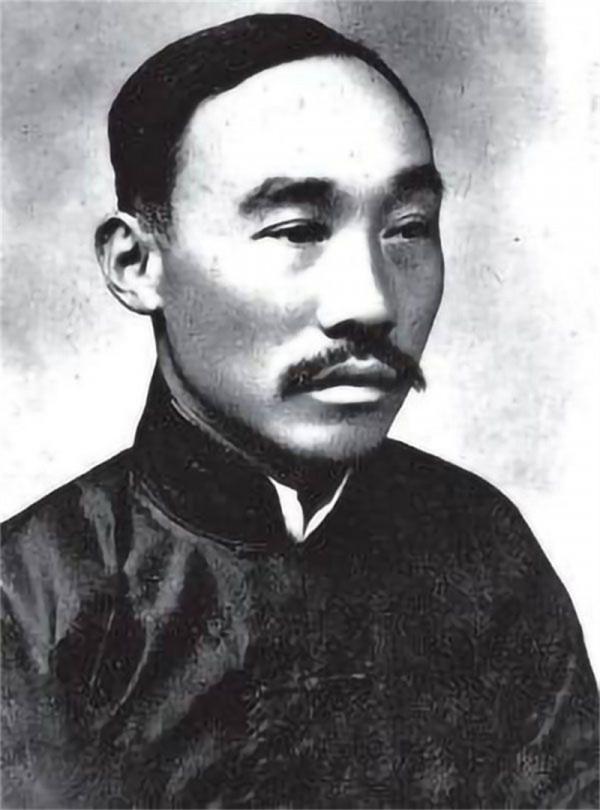 中央紅軍長征後，10位重要領導人留守蘇區，只有1人見到了新中國