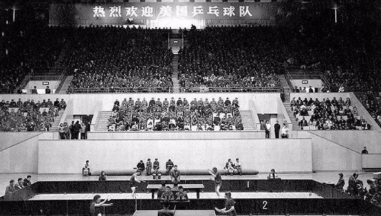 1971年，毛主席看了這份報紙後，立即指示：邀請美國乒乓球隊訪華