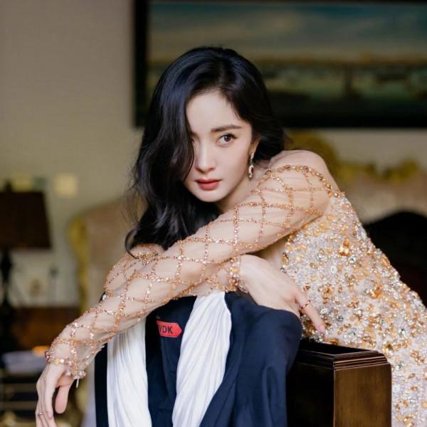 35歲楊冪道歉登上熱搜?其實,事情沒有那麼簡單 35歲楊冪道歉登上熱搜?其實,事情沒有那麼簡單