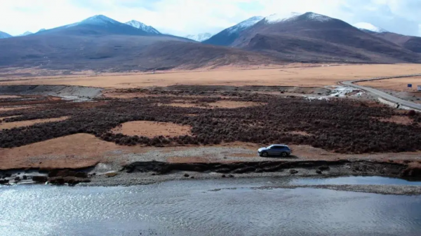 美食與神山，自駕宋PLUS DM-i探訪魔幻川西
