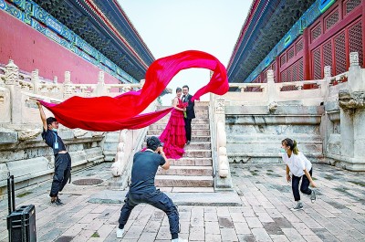 從中軸線看北京城的古與今 從中軸線看北京城的古與今