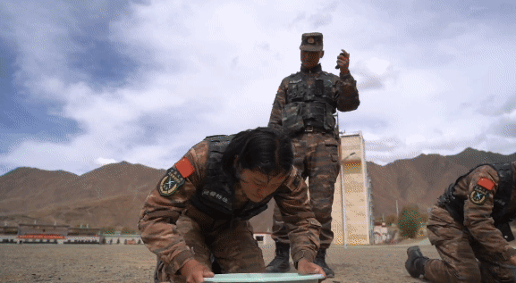 立一等功的女士官，提幹了