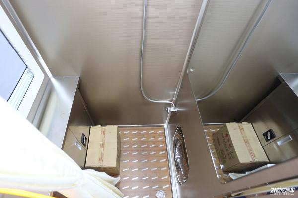 擁有德國MAN核心技術,6.9T+10AMT,藍牌C本,羅曼維爾德重卡房車 擁有德國MAN核心技術,6.9T+10AMT,藍牌C本,羅曼維爾德重卡房車