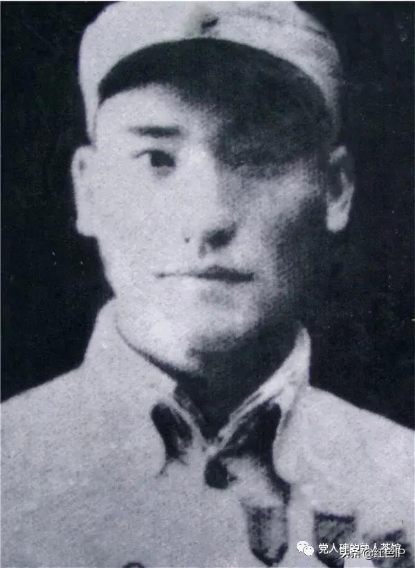 小學課本騙了你?《燈光》背後的那片無名英烈墓 小學課本騙了你?《燈光》背後的那片無名英烈墓