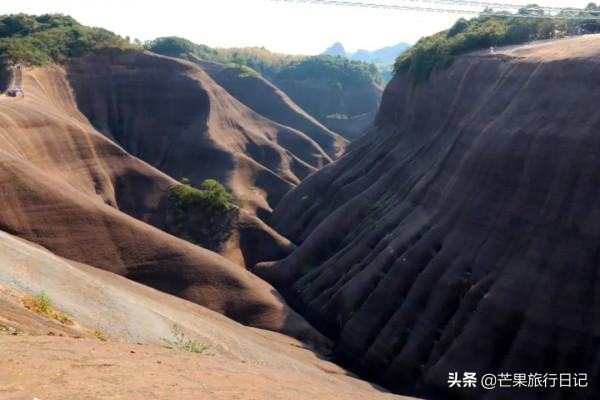 湖南郴州高椅嶺，沒裝護欄太危險，裝了護欄門票80，值不值？