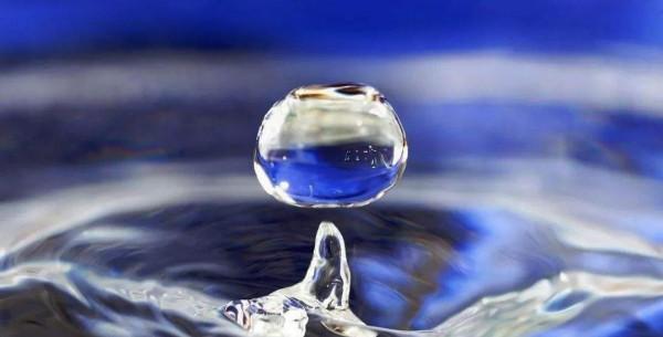 疑惑?鐳射轟擊水,水發生意外突變 疑惑?鐳射轟擊水,水發生意外突變