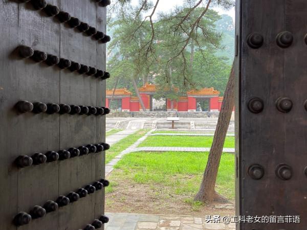 十三陵：康陵，當那扇深鎖的門被徐徐推開