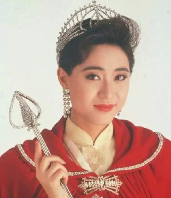 港姐內地撈金咖位大跳水？袁詠儀新劇成宋佳陪襯，佘詩曼頻頻鑲邊