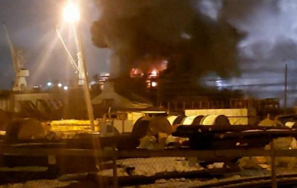 北方造船廠過火照片出來了，大家看看新戰艦還有辦法修復嗎？