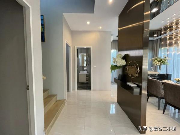 只要100多萬的泰國三層別墅，6米挑高玻璃窗，比千萬豪宅還大氣