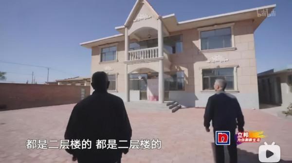 炸鍋!花了132萬,卻把農家小院改成了“毛坯磚房”!《夢想改造家》回應了 炸鍋!花了132萬,卻把農家小院改成了“毛坯磚房”!《夢想改造家》回應了