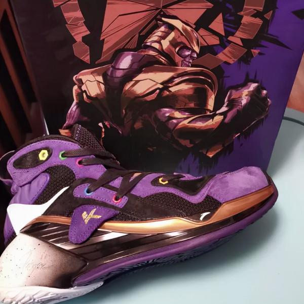 復仇者聯盟雖然結局,但是以球鞋的形式繼續延續播報文章 復仇者聯盟雖然結局,但是以球鞋的形式繼續延續播報文章