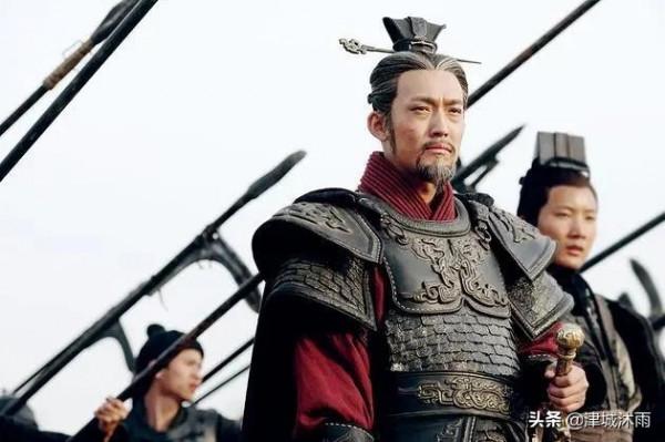 為什麼秦獻公傳位給21歲的仲公子贏渠梁？而不是長公子贏虔？